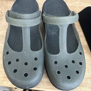 CROCS Kids Olive Sandals
